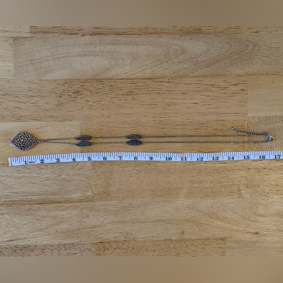 Bancroft Brunswick Filigree Pendant Long Silver Necklace, Like New EUC - Picture 9 of 13